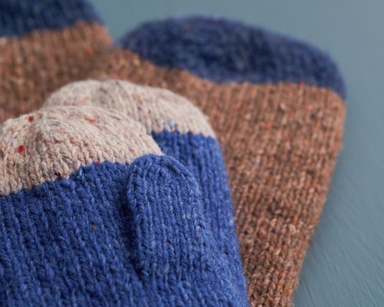 Color Tip Mittens